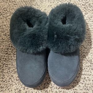 Sorel Cozy Black Fur-Lined Slippers